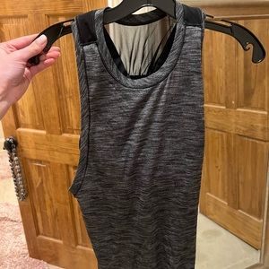 Lululemon tank with built in bra
